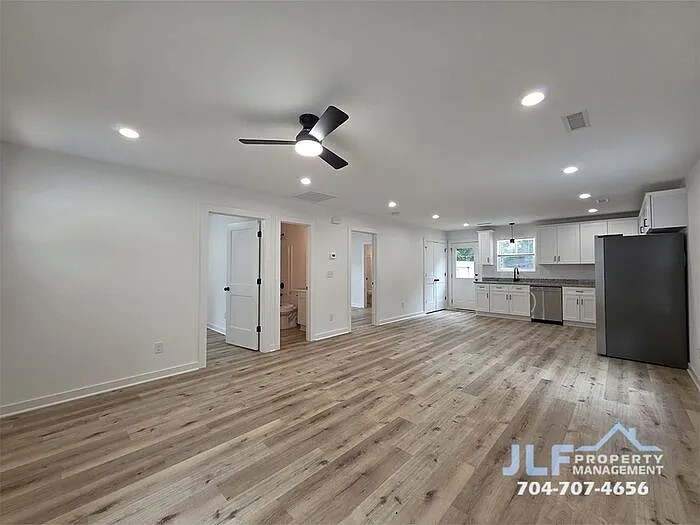 163 Hillcrest Rd — Photo 3