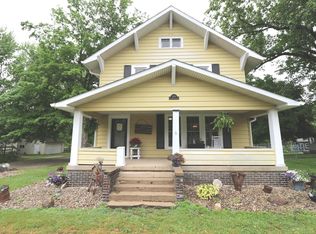 306 E Washington St, Waynetown, IN 47990