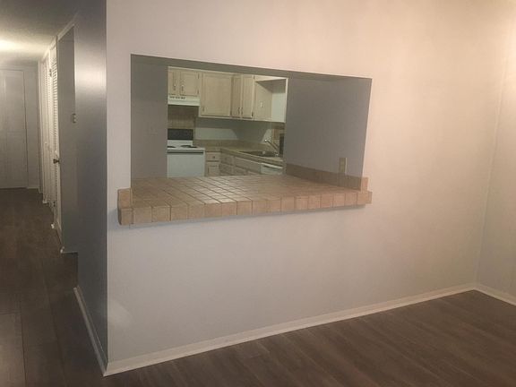 Kitchen and pass through.