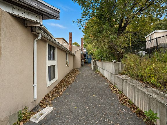 Walkway to Unit
