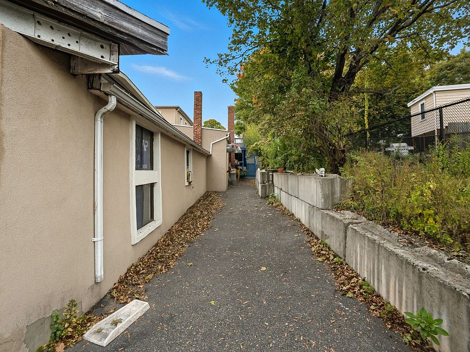 Walkway to Unit