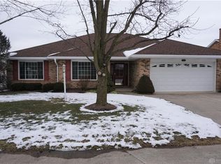 1789 Primrose Ln, Fairborn, OH 45324