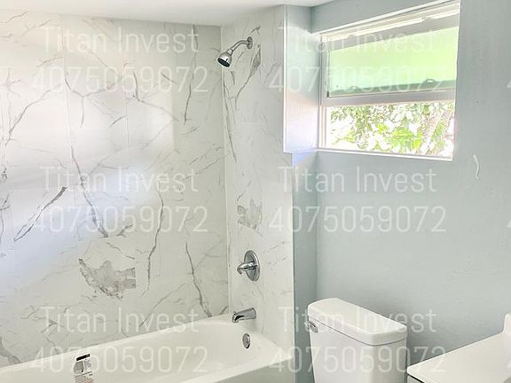 3rd image of 104 W Stuart Ave