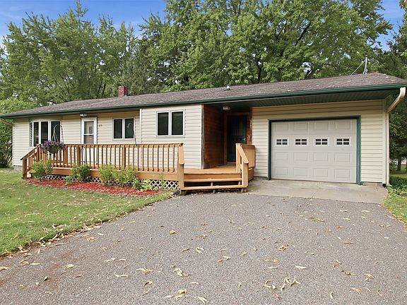 2nd image of 315 Diamond Street S