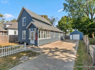1528 Alpine Ave NW, Grand Rapids, MI
