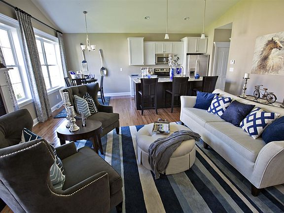 3rd image of 19 Tamarack St