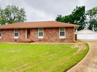 197 Fort Hudson Dr, Dyersburg, TN 38024