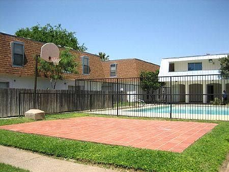 2nd image of 1800 E Stewart St APT 117