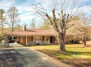 4665 Liberty Dr, Lenoir, NC 28645
