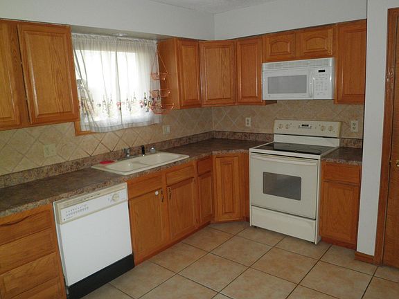 3rd image of 6417 N 67th St