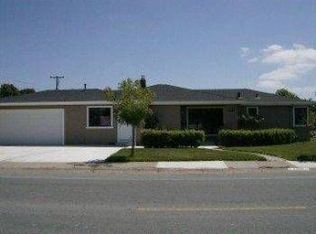 8200 Wayland Ln, Gilroy, CA 95020