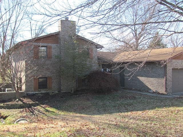 1st image of 213 Summit Hill Dr