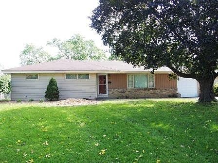 4th image of 6121 Chowen Ave S