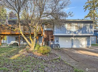 421 Military Rd E, Tacoma, WA 98445