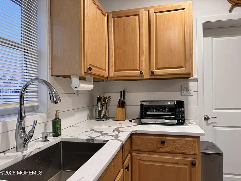 604 SE Central Ave — Photo 5