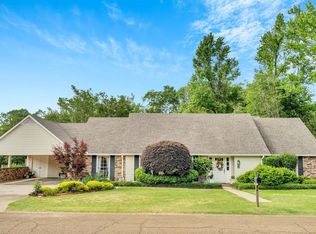 921 North St, McComb, MS 39648