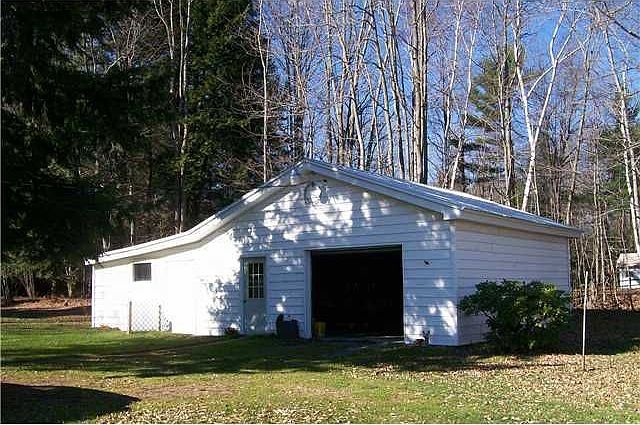 2nd image of 7319 Dee Rd
