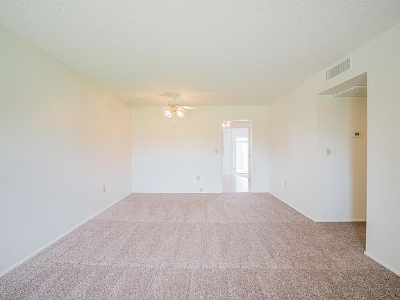3rd image of 13688 N Newcastle Dr