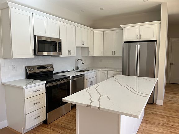 2nd image of 461 Main St #204