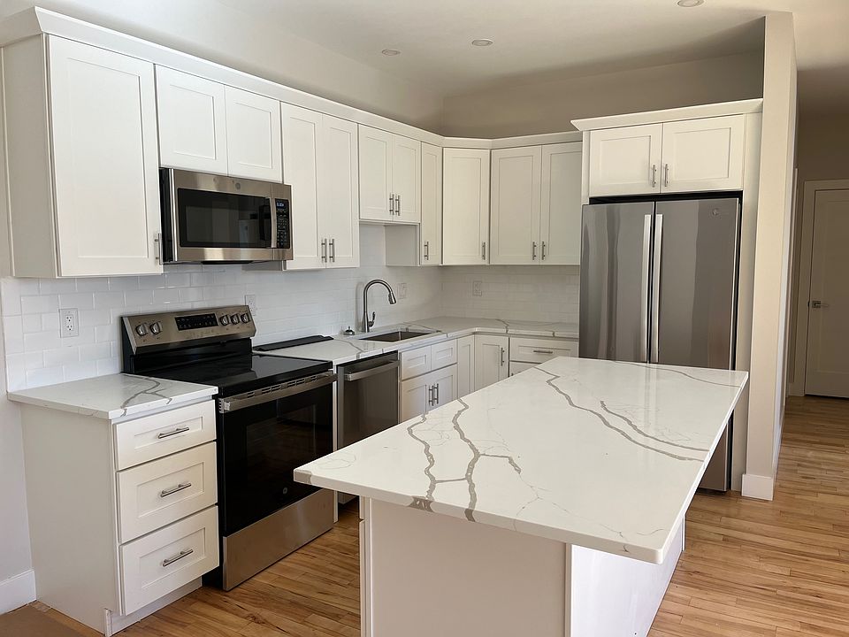 1st image of 461 Main St #203E