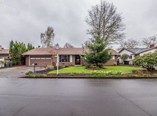 2590 SE Spruce St, Hillsboro, OR 97123