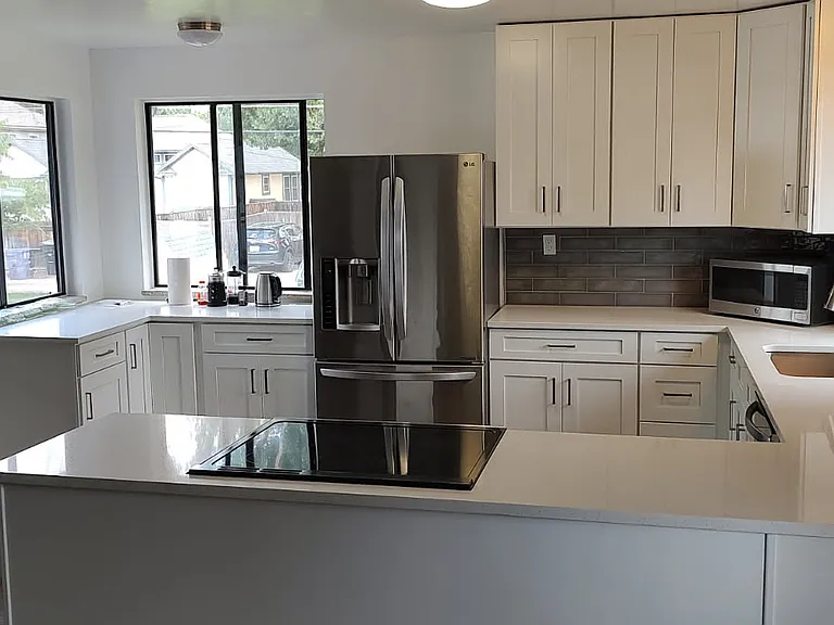 2438 S Franklin St — Photo 14