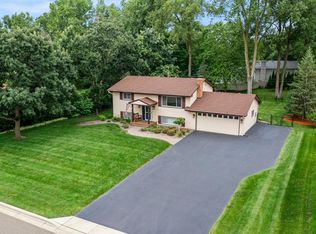 10604 32nd Ave N, Plymouth, MN 55441