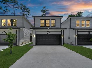 8157 Crestview Dr, Houston, TX 77028