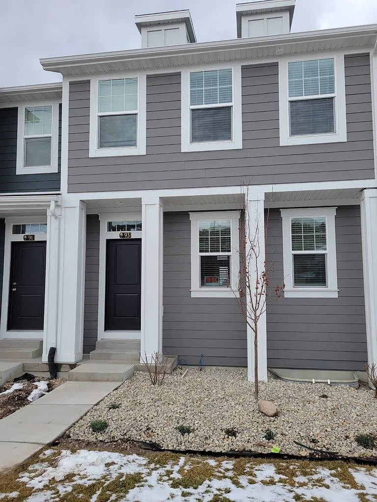 3 bed, 2.5 bath, 1667 sqft, $2,475 — Photo 1
