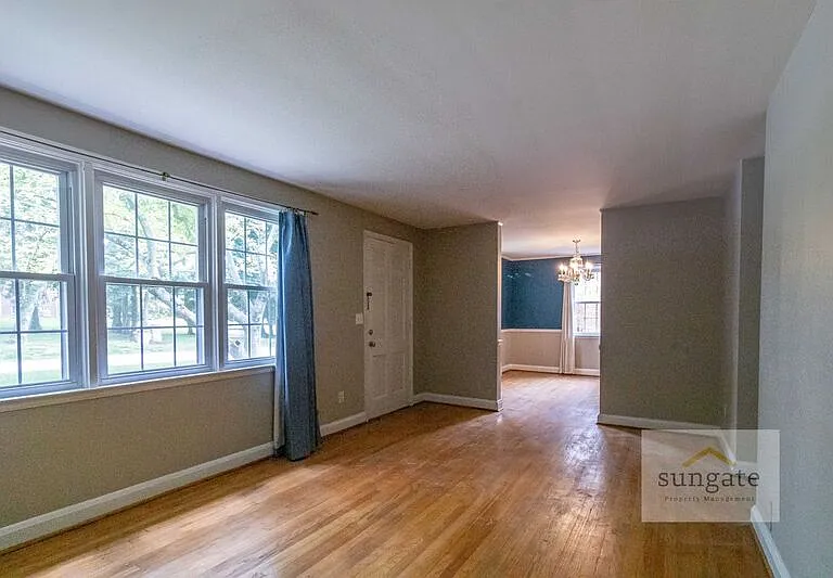 326 Lincoln Ave — Photo 4
