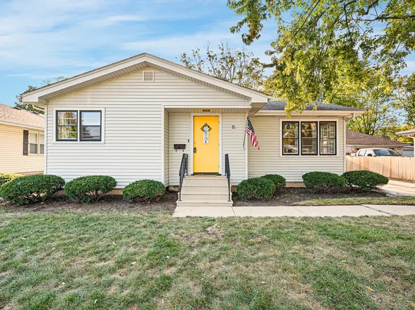 16 S Grace St, North Aurora, IL 60542