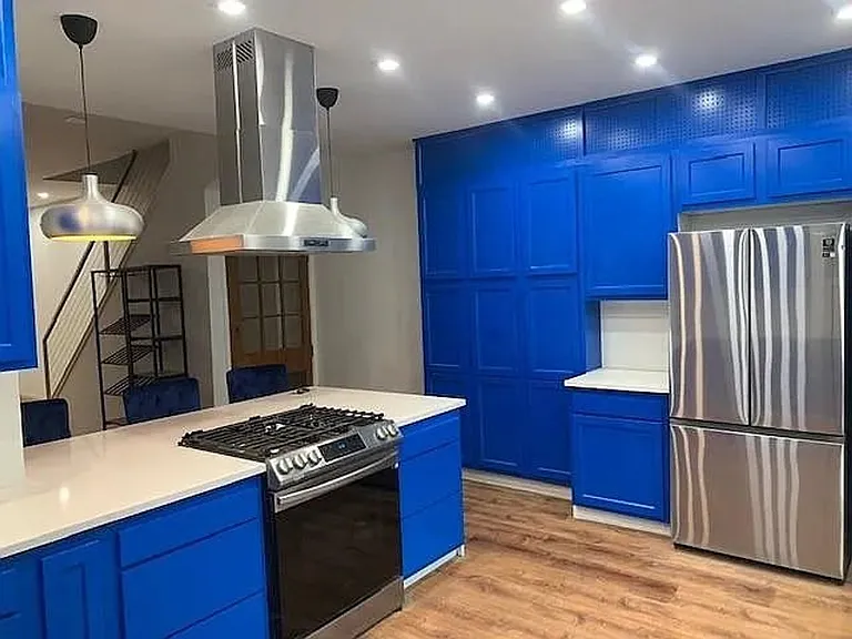 5160 Carnegie St — Photo 3