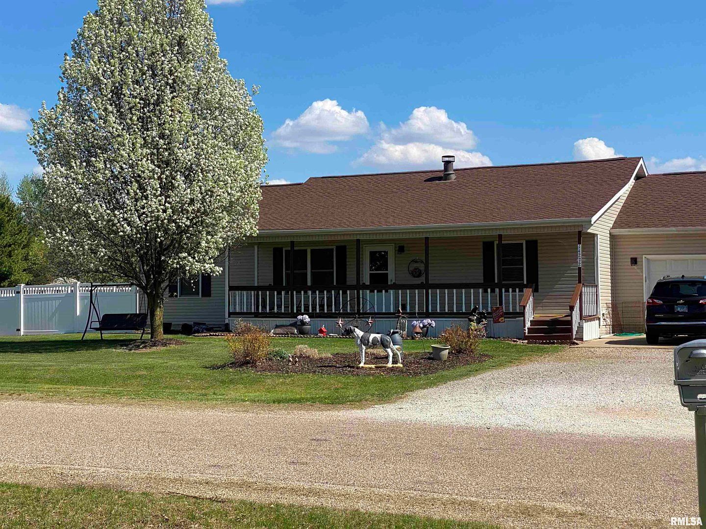 14272 Grandview Dr, Manito, IL 61546 Zillow