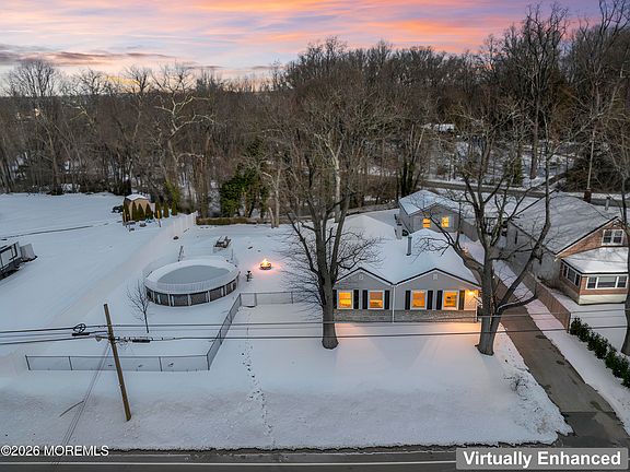 3rd image of 83 Chesterfield Jacobstown Road