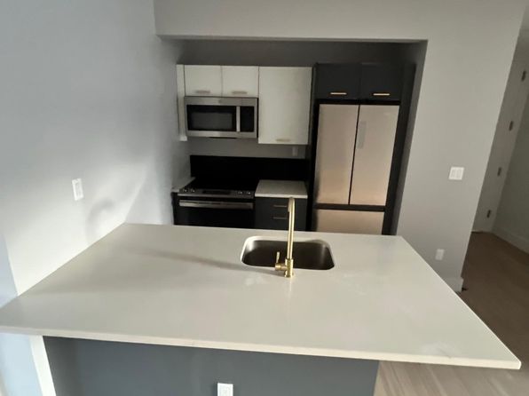 499 Concord Ave #7E