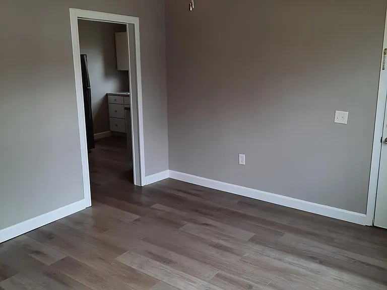 341 Park Ave #5 — Photo 5