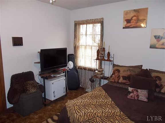 5th image of 334 Woodland Dr