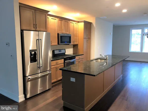 805 Lakeview Ct #40L, King Of Prussia, PA 19406