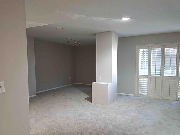 2nd image of 350 N Detroit St APT 206