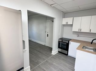1495 Gladstone Ave #303, Windsor, ON N8X 2P9