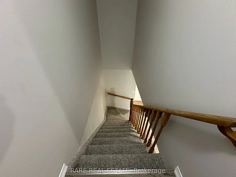 253 Dunsmore Ln N — Photo 19