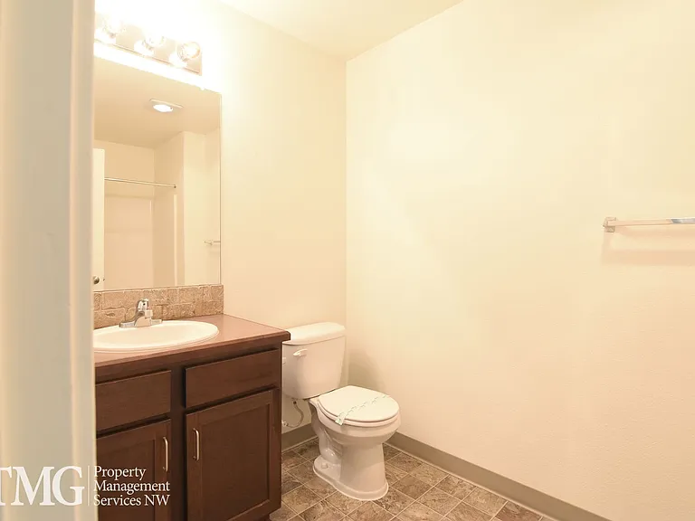 1017 SE 12th Ave — Photo 11