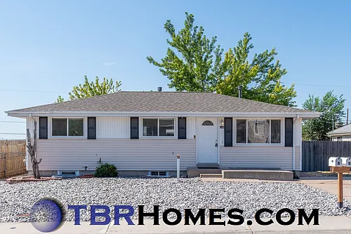2340 W Harvard Ave Photo 1