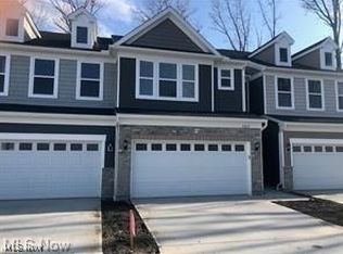 27837 Ironwood Ct, Westlake, OH 44145