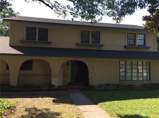 821 Arrowhead Dr, Garland, TX 75043