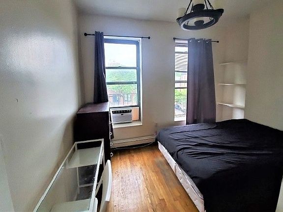2nd image of 971 Columbus Ave APT 9A