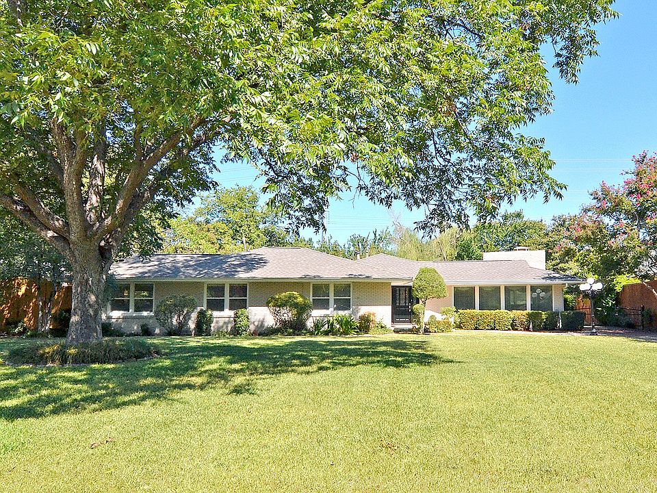 1st image of 6131 Royal Crest Dr