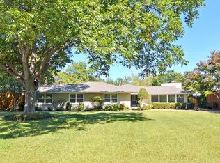 6131 Royal Crest Dr, Dallas, TX 75230