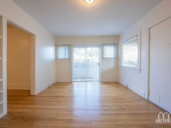 4th image of 2320 Virginia Ave