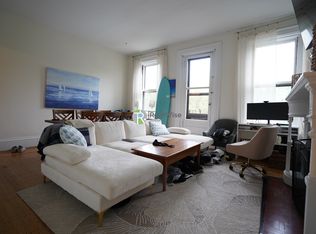 172 Commonwealth Ave APT 6, Boston, MA 02116